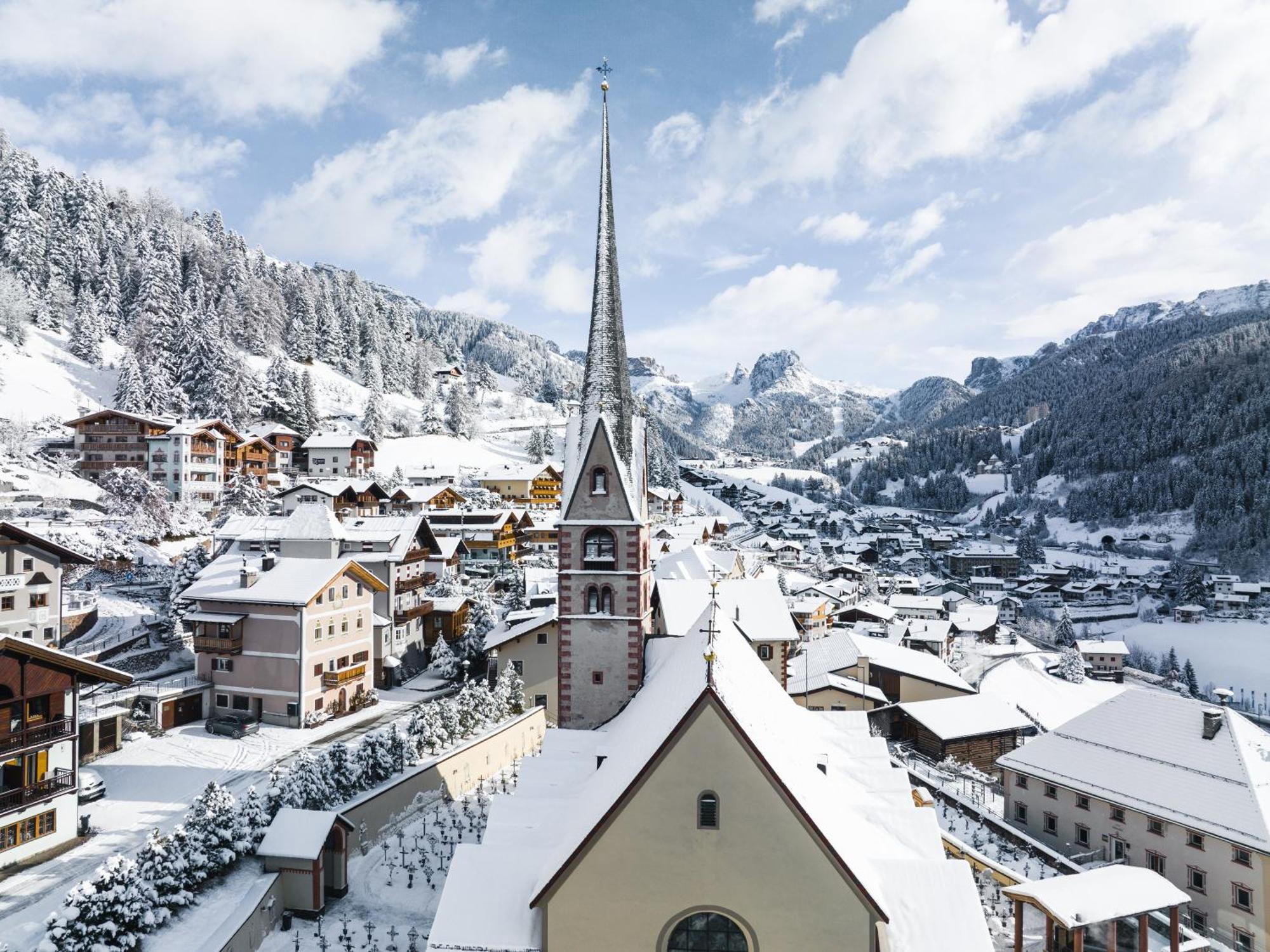Santa Cristina Val Gardena Charme Hotel Uridl מראה חיצוני תמונה